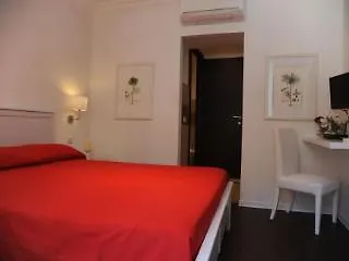 Relais Navona71 بيت ضيافة 2*