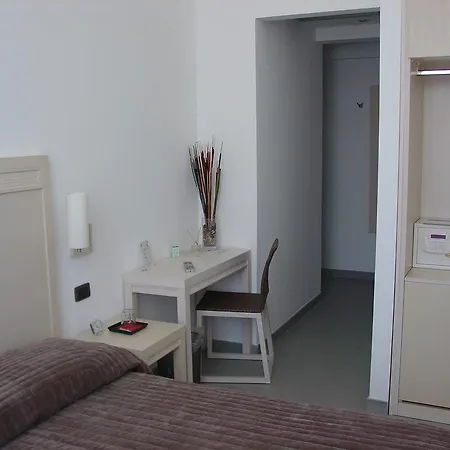 Relais Navona71 بيت ضيافة 2*